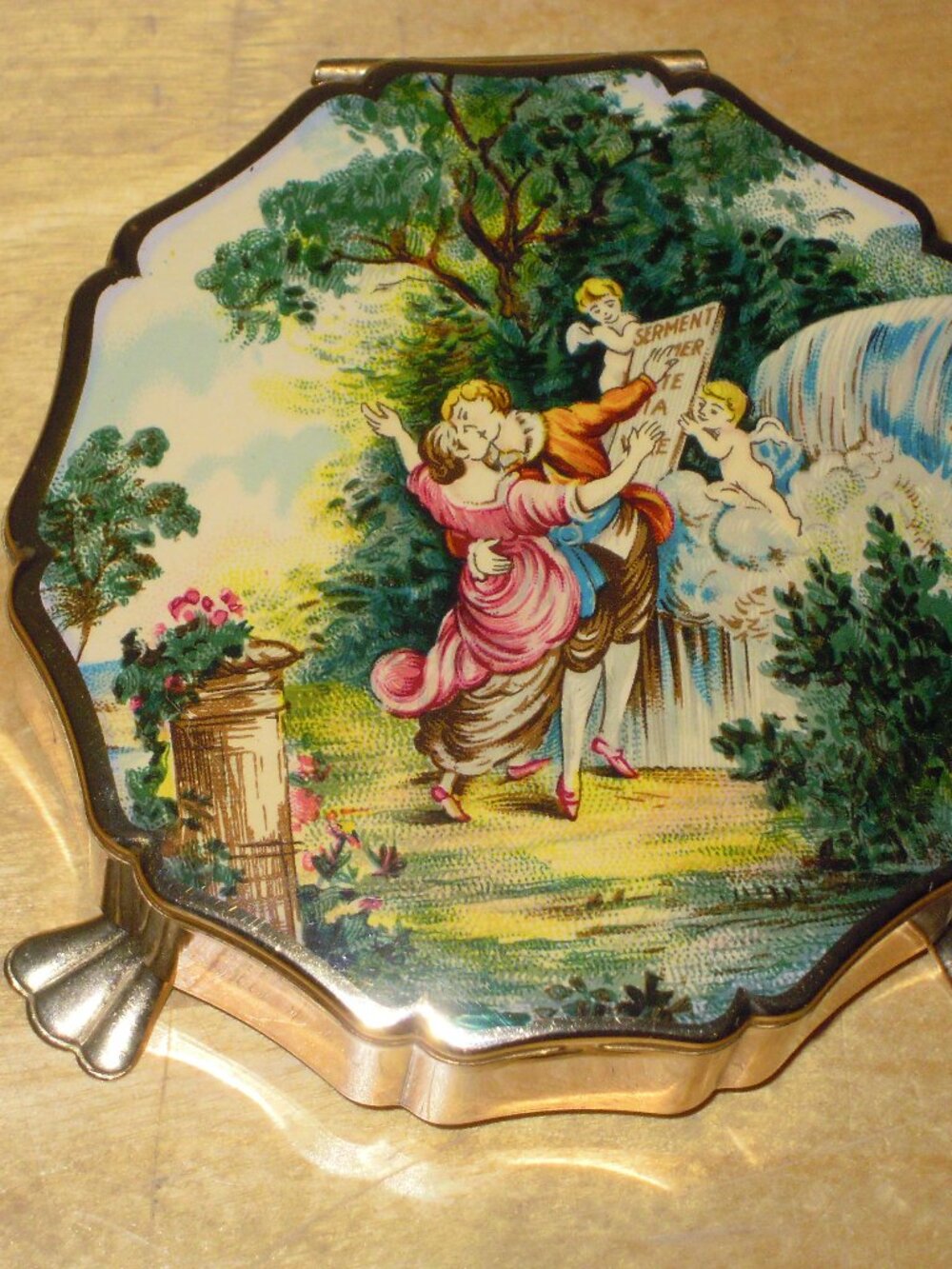Vintage Stratton 3 Foot Gold Tone Victorian Couple Cherub Trinket Jewelry Box
